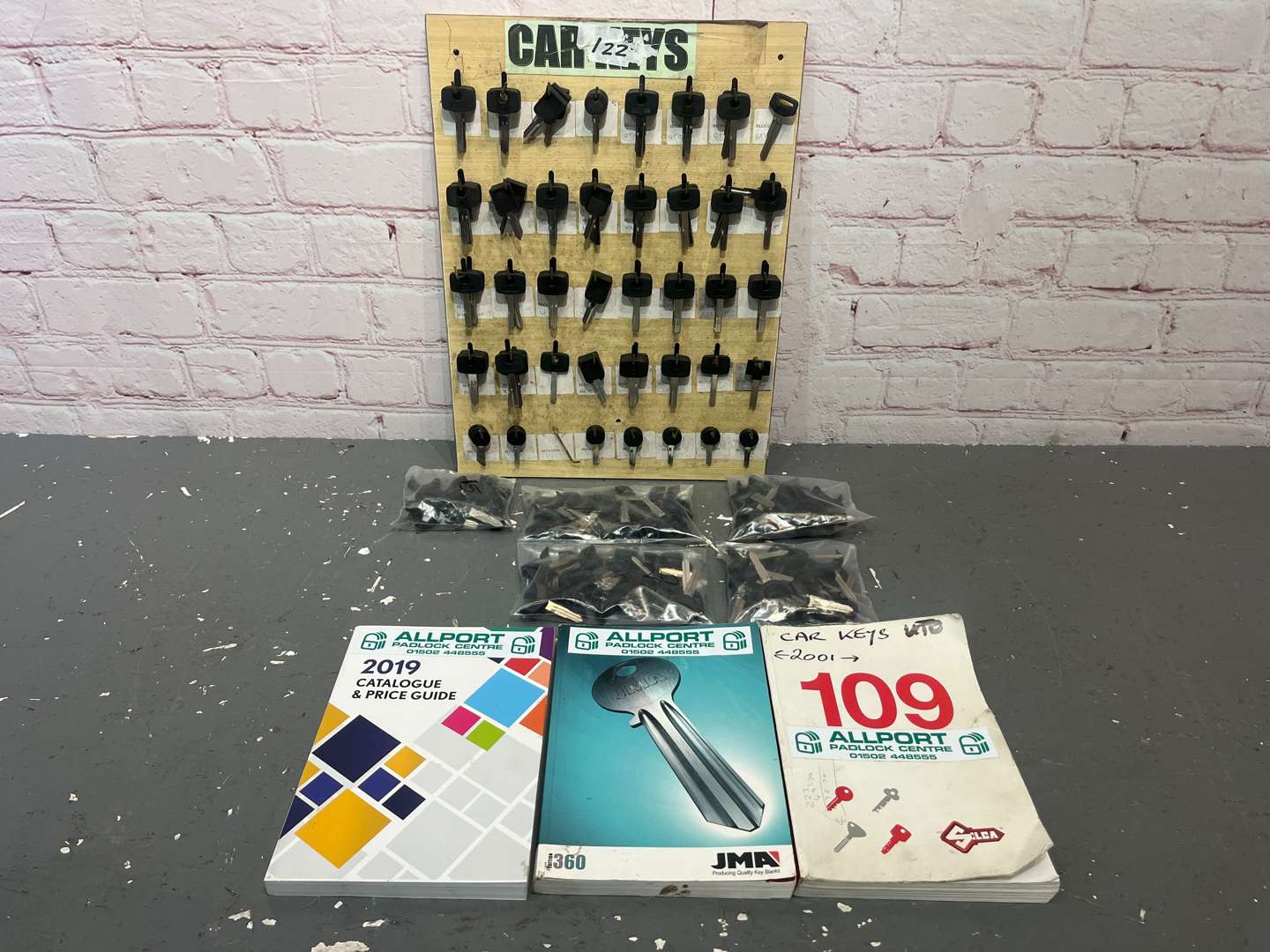<p>Key Board and Five Bags of Key Blanks For Various Models 2004 - 2022&nbsp;</p>