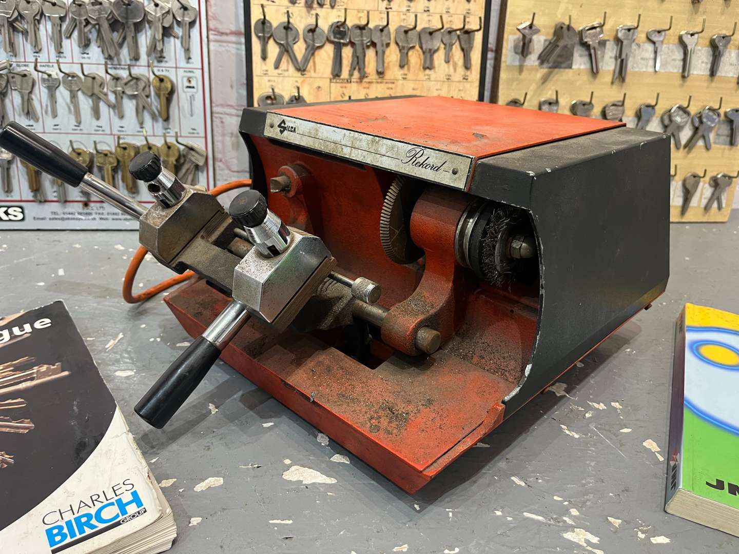 <p>Silca Rekord Key Cutting Machine & Three Blank Key Boards</p>