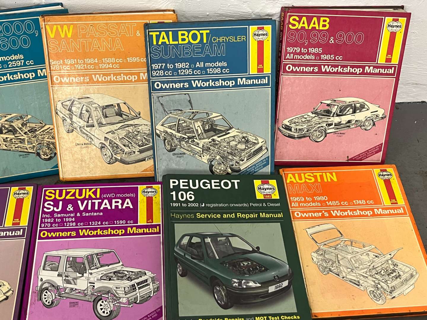 <p>Quantity of Haynes Manuals (Proceeds To Charity)&nbsp;</p>