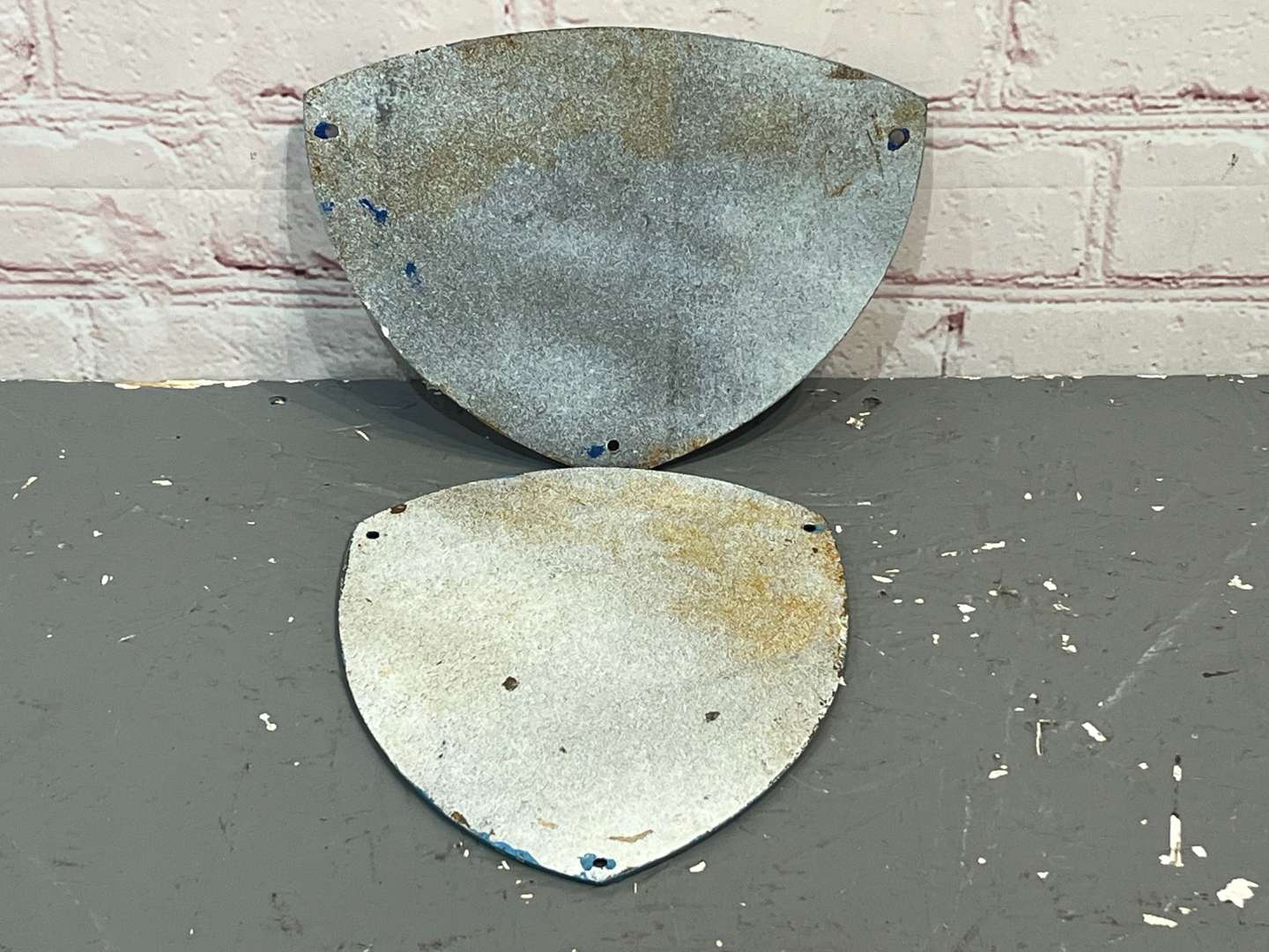 <p>Lambretta & Vespa Cast Iron Signs&nbsp;</p>