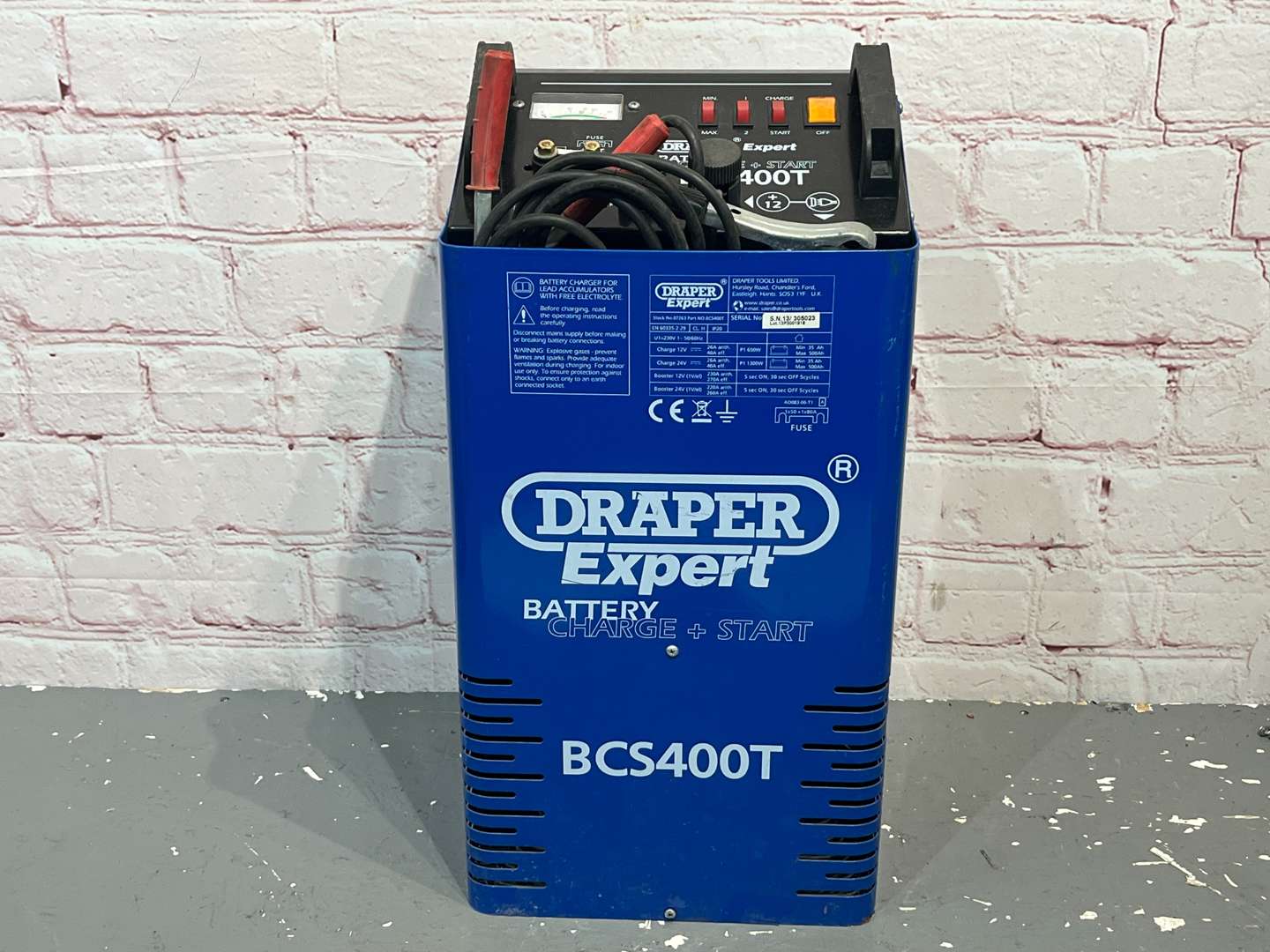 <p>Draper BCS400T Expert Battery Charge & Start&nbsp;</p>