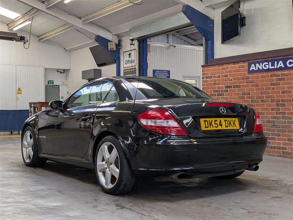 <p>2004 MERCEDES SLK 200 KOMPRESSOR AUTO</p>