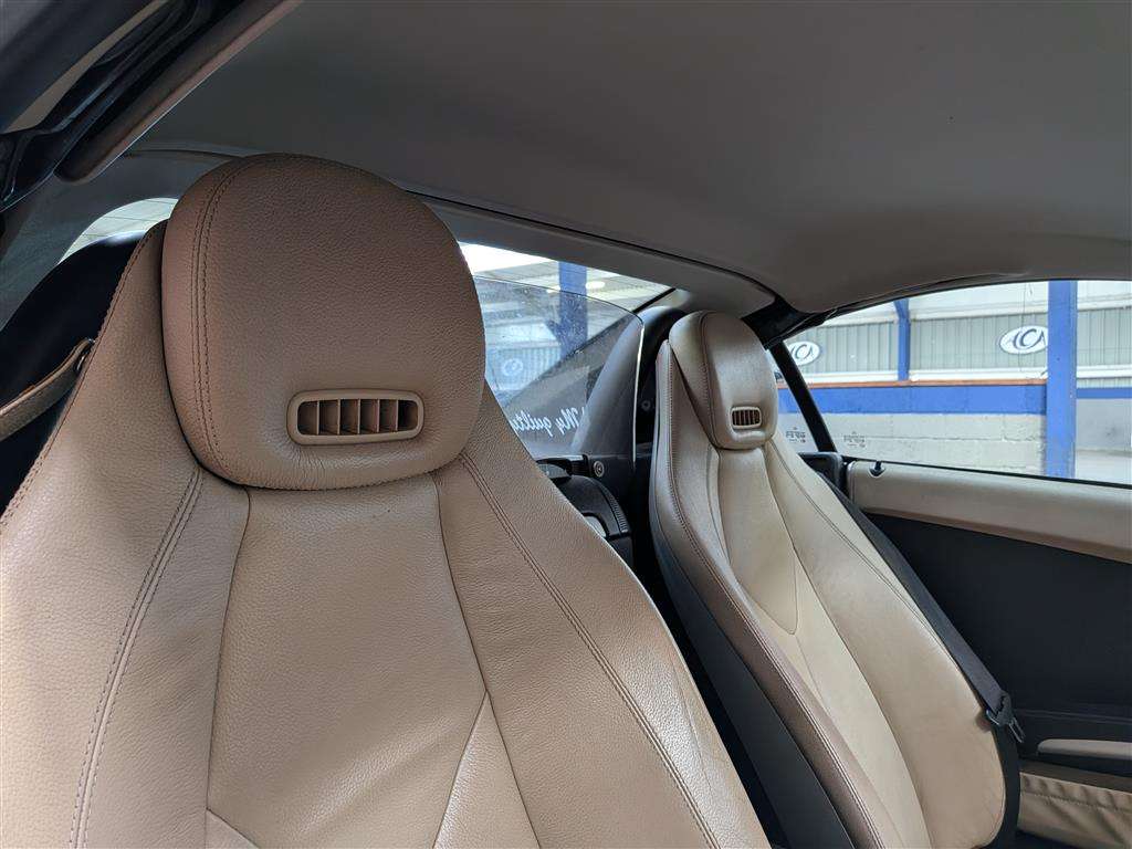 <p>2004 MERCEDES SLK 200 KOMPRESSOR AUTO</p>