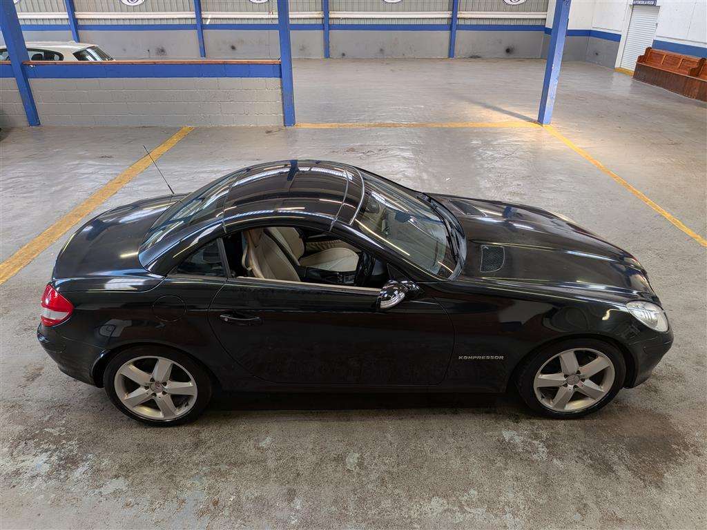 <p>2004 MERCEDES SLK 200 KOMPRESSOR AUTO</p>