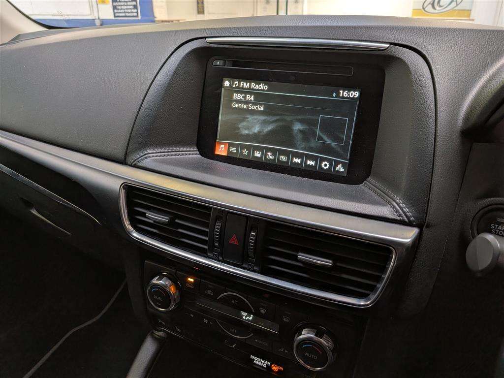 <p>2016 MAZDA CX-5 SPORT NAV D</p>