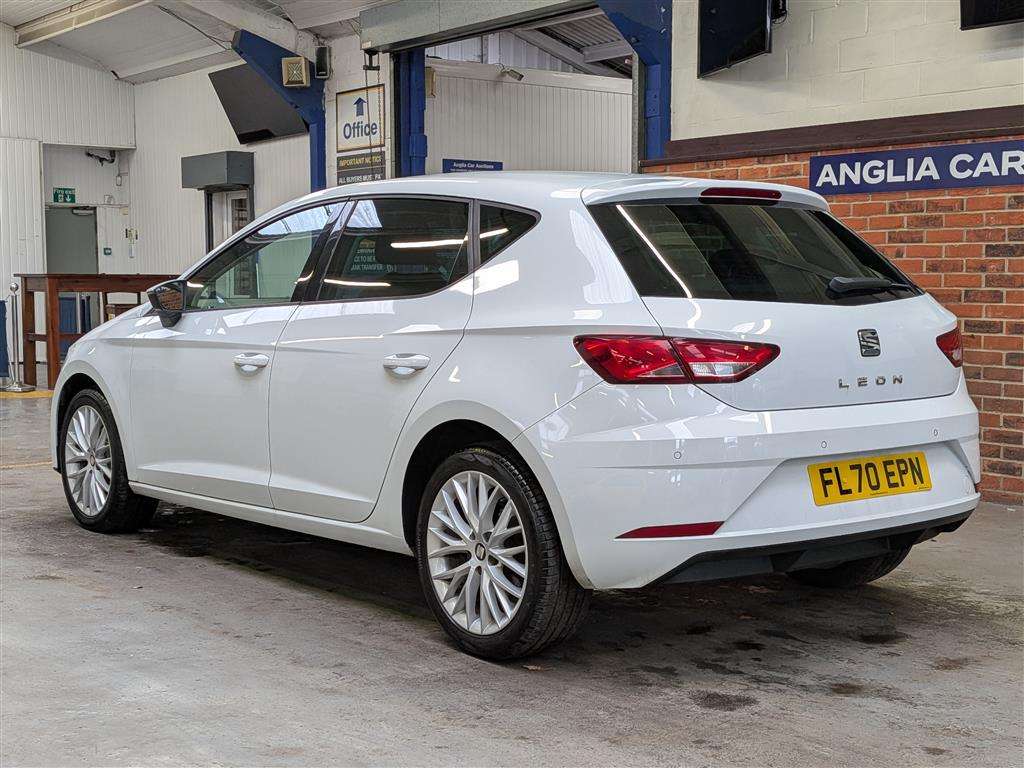 <p>2020 SEAT LEON SE DYNAMIC TSI</p>