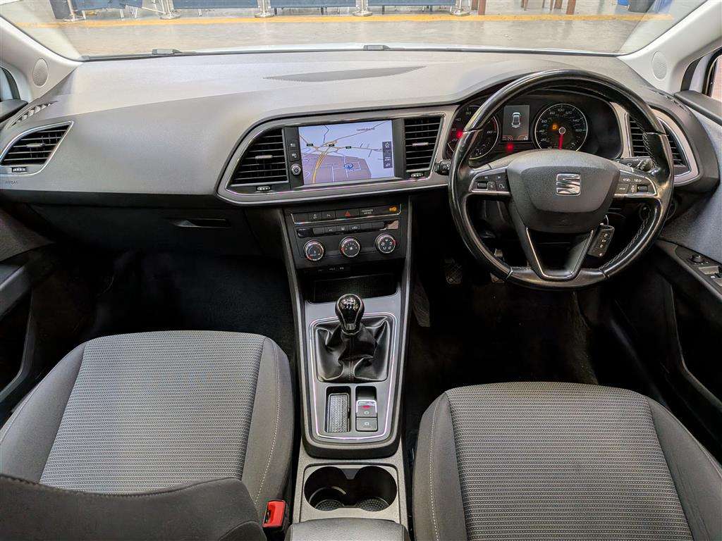<p>2020 SEAT LEON SE DYNAMIC TSI</p>