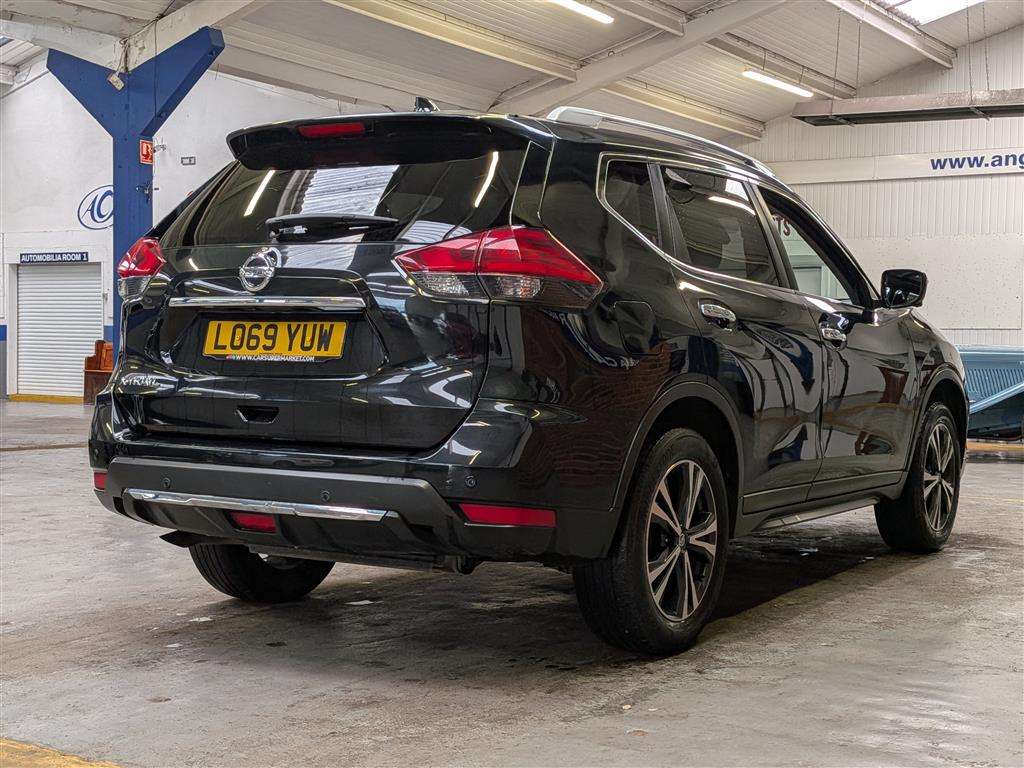 <p>2019 NISSAN X-TRAIL N-CONNECTA DIG-T</p>