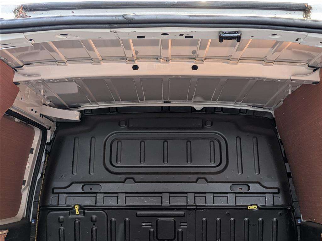 <p>2022 PEUGEOT PARTNER PROFESSIONAL PREM</p>
