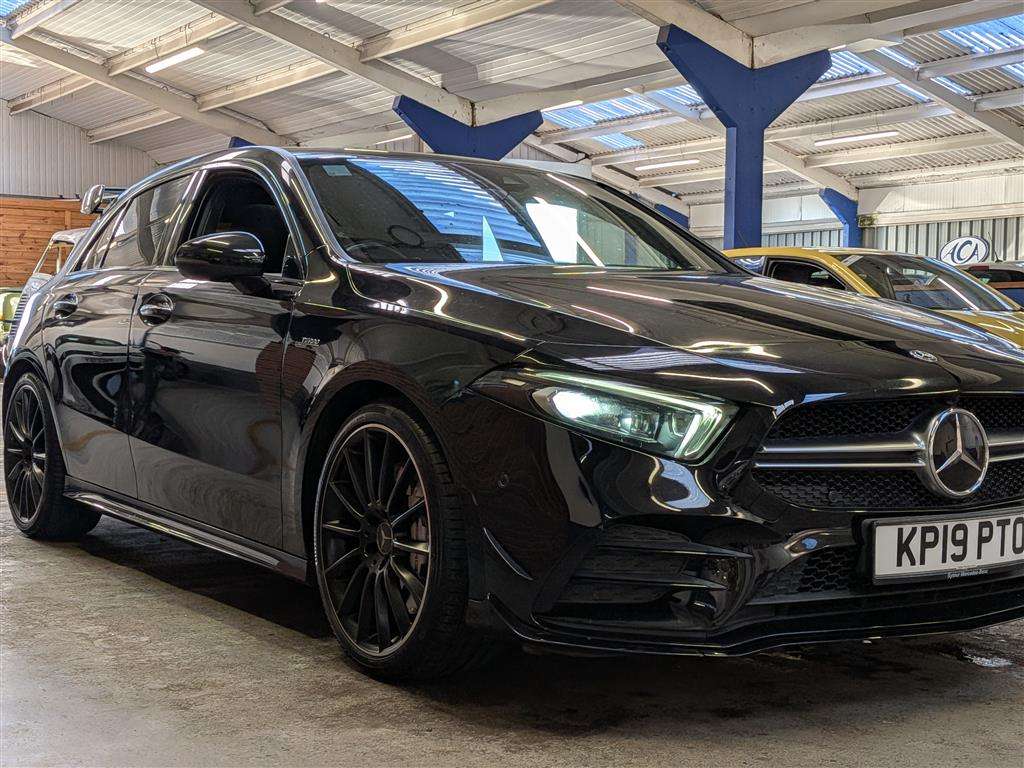 <p>2019 MERCEDES-BENZ AMG A 35 4MATIC PREMIUM +</p>