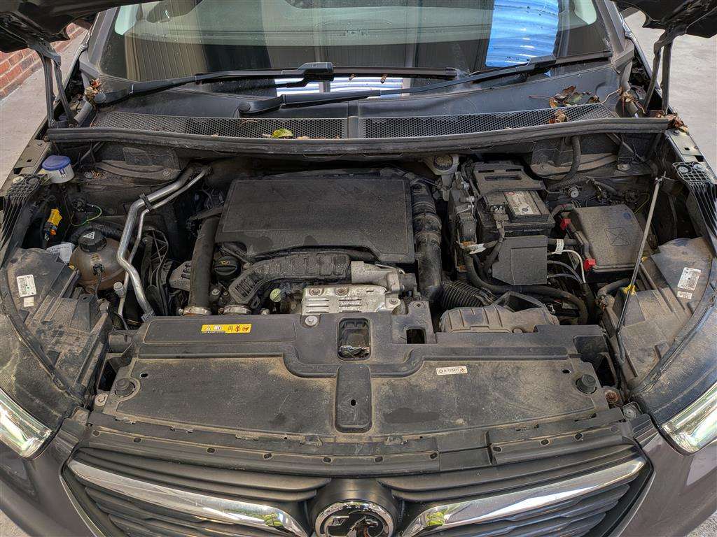 <p>2019 VAUXHALL GRANDLAND X TECH LINE NAV</p>