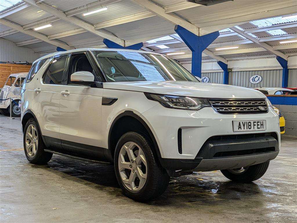 <p>2018 LAND ROVER DISCOVERY SE TD6 AUTO</p>