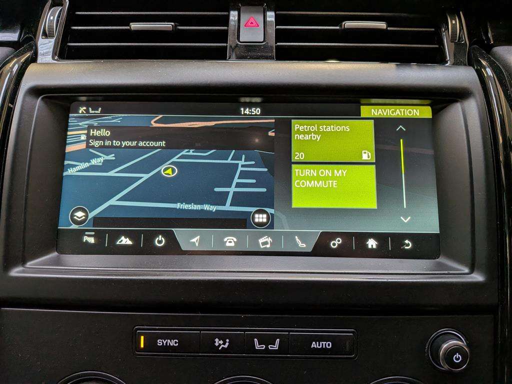 <p>2018 LAND ROVER DISCOVERY SE TD6 AUTO</p>