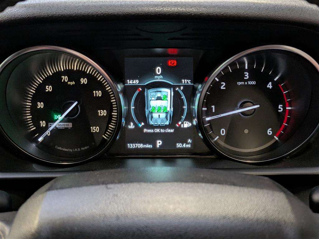 <p>2018 LAND ROVER DISCOVERY SE TD6 AUTO</p>