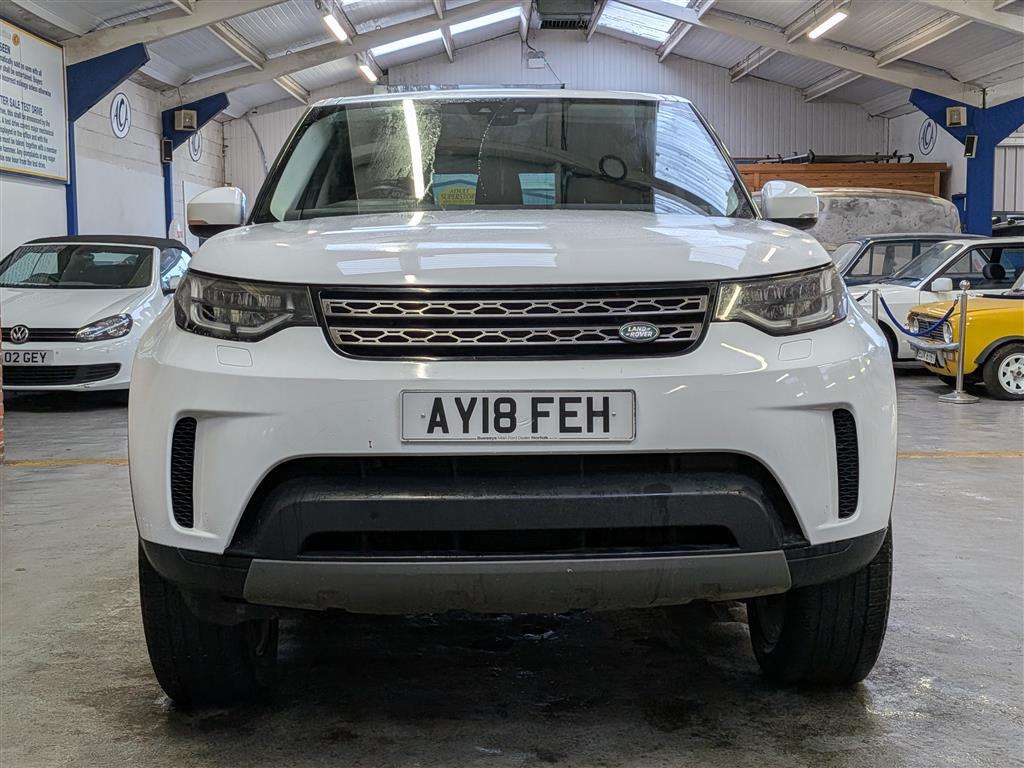 <p>2018 LAND ROVER DISCOVERY SE TD6 AUTO</p>