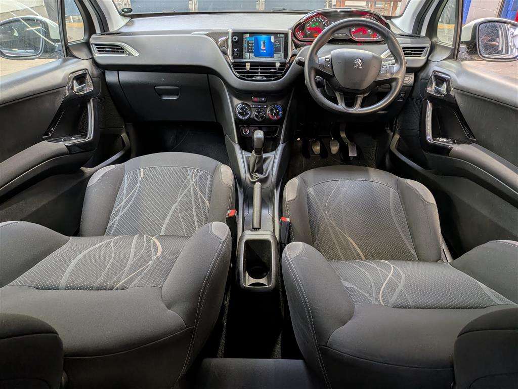 <p>2014 PEUGEOT 208 ACTIVE</p>