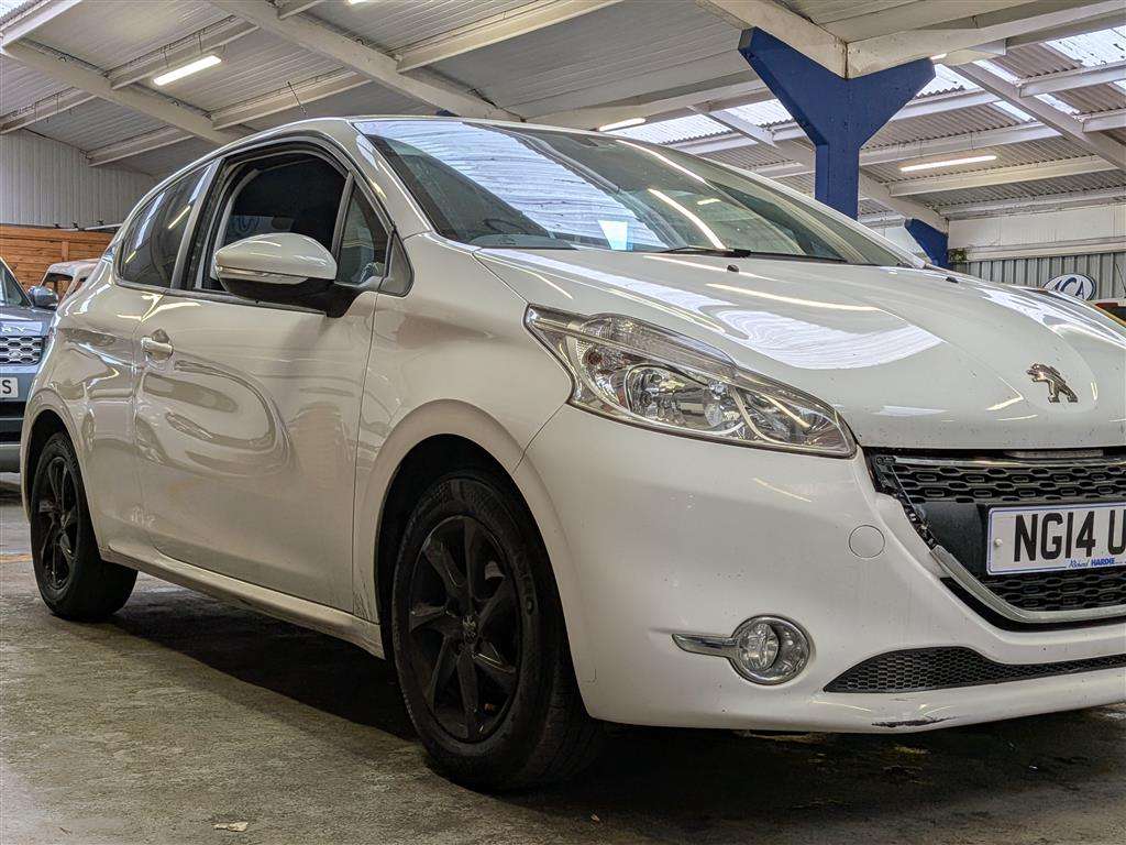 <p>2014 PEUGEOT 208 ACTIVE</p>