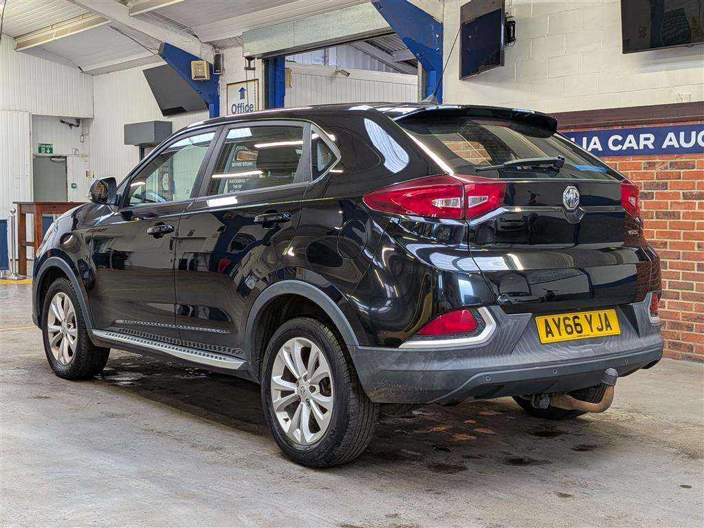 <p>2017 MG GS EXCITE</p>
