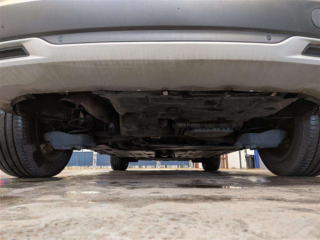 <p>2020 VAUXHALL GRANDLAND X SRI NAV TURBO</p>