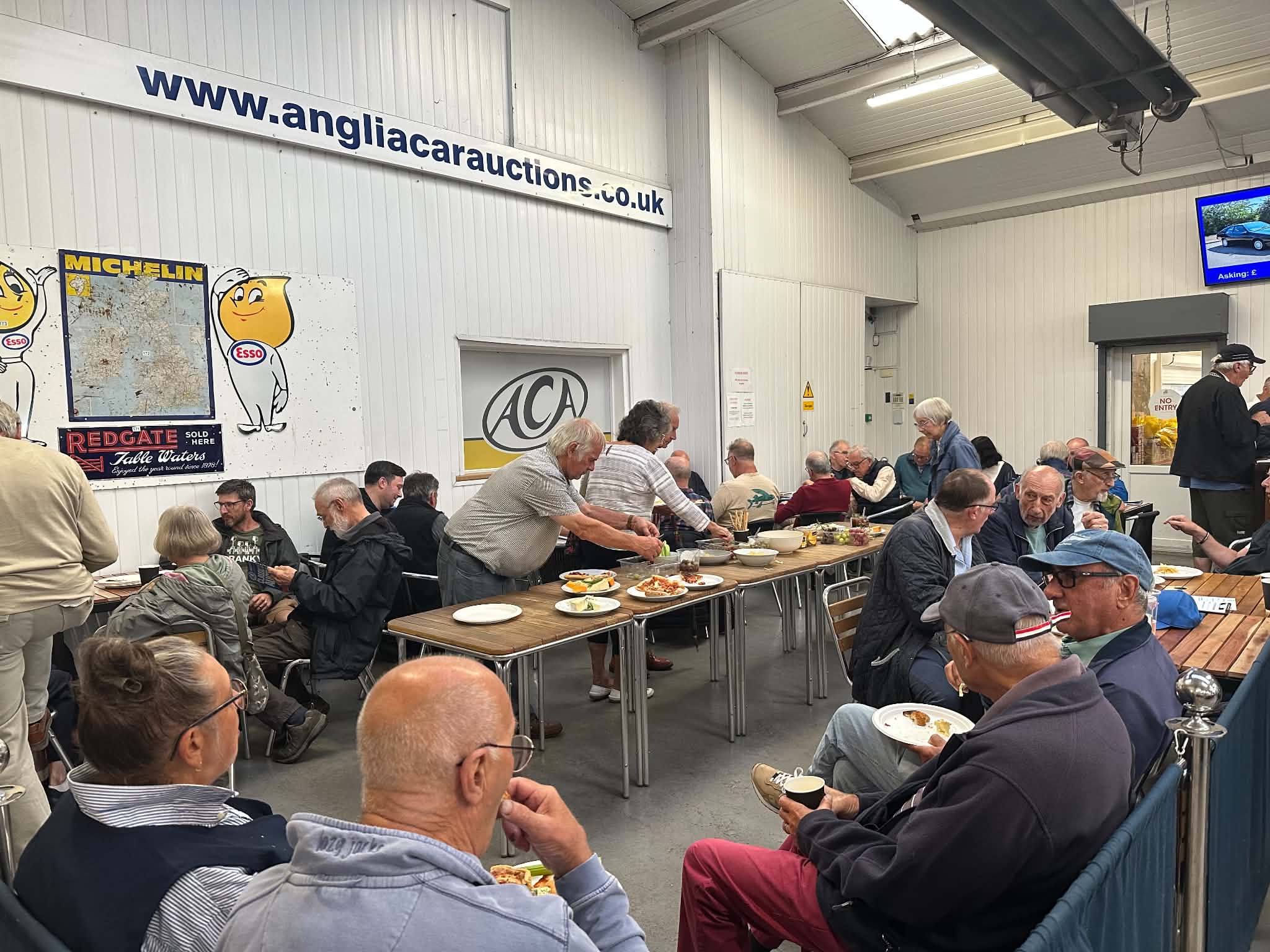 Local Classic Vehicle Clubs Enjoy An Exclusive Auction Preview
