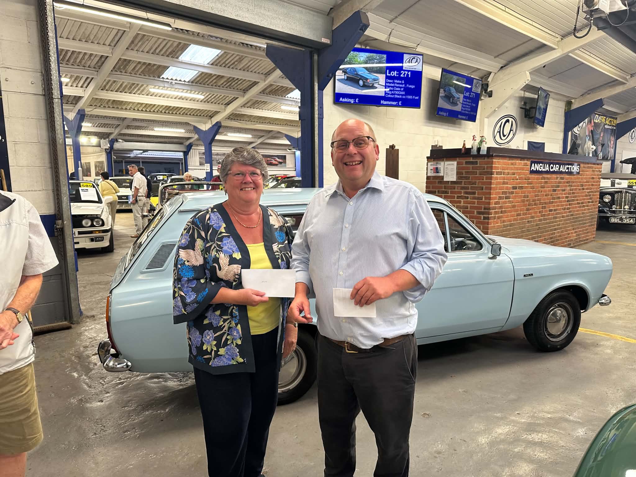 Local Classic Vehicle Clubs Enjoy An Exclusive Auction Preview