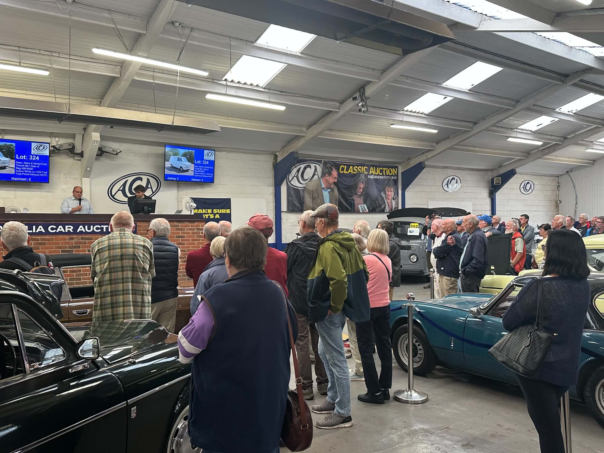 Local Classic Vehicle Clubs Enjoy An Exclusive Auction Preview