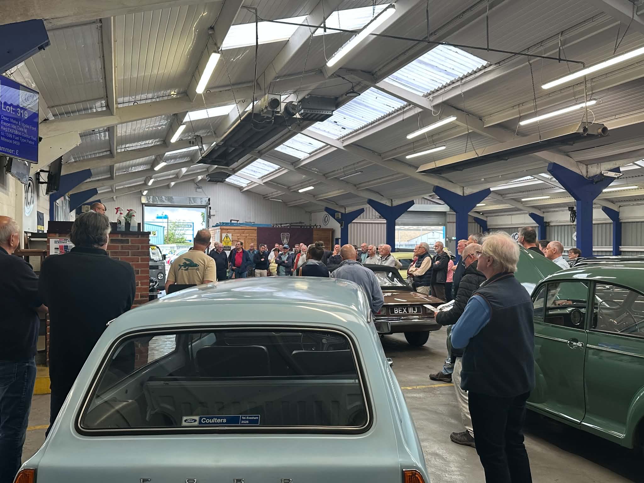 Local Classic Vehicle Clubs Enjoy An Exclusive Auction Preview